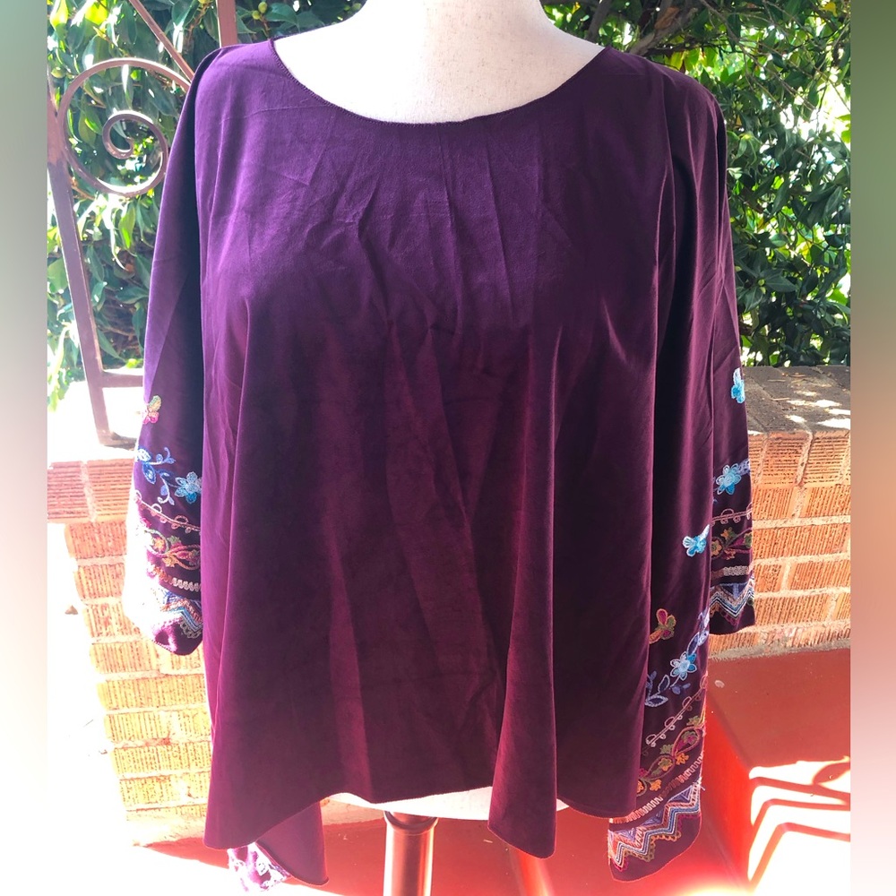 Luxurious Velvet Plum Embroidered Women's Poncho